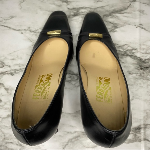 Vintage Salvatore Ferragamo Black Leather Patent Cap Toe Signature Heels 8.5 - Picture 5 of 10
